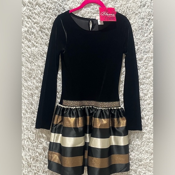 Bloome de Jeune Fille Black AND GOLD FORMAL GIRLS SIZE 16 - Picture 5 of 10